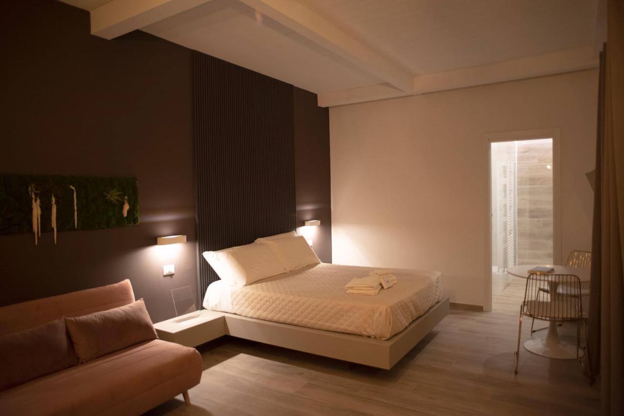House Room Civico 56 Crotone Exteriör bild